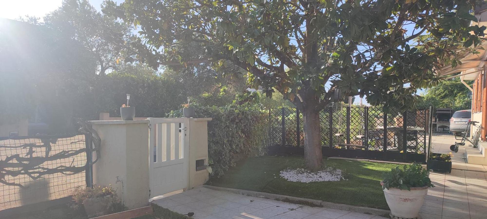Maison T2 Avec Petit Jardin Dans Impasse Calme Baillargues Buitenkant foto